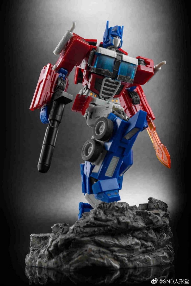 Shigeru Ningyo Do SND-08 Optimus Prime IDW Version